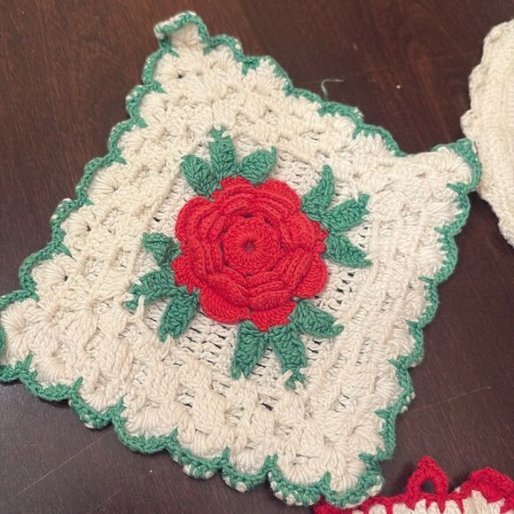 Handmade Crochet red Rose Pot Holders - Picture 8 of 9